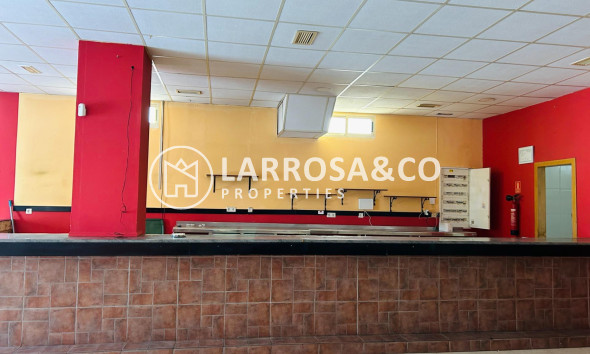 Reventa - Local - Torrevieja - La Mata