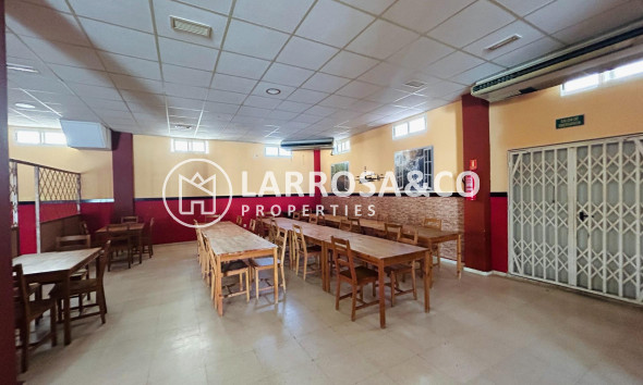 Reventa - Local - Torrevieja - La Mata