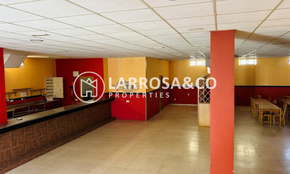 Reventa - Local - Torrevieja - La Mata