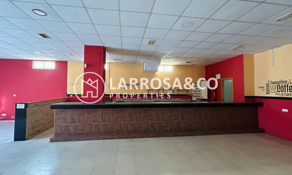 Reventa - Local - Torrevieja - La Mata
