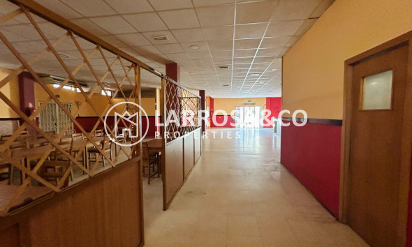 Reventa - Local - Torrevieja - La Mata