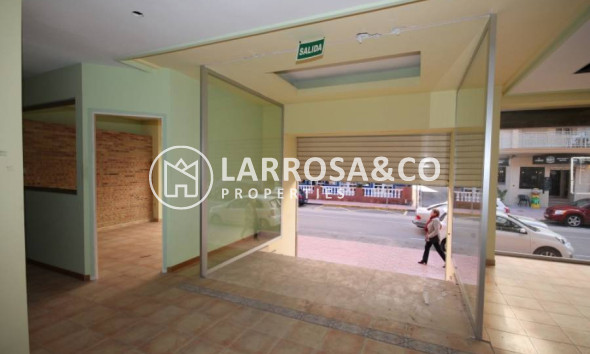 Reventa - Local - Torrevieja - Playa del cura