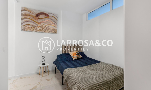 Reventa - Apartamento - Torrevieja - Playa del cura