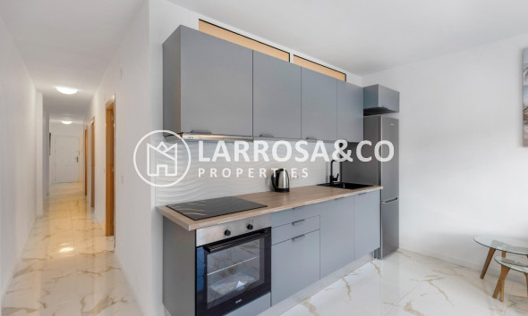 Reventa - Apartamento - Torrevieja - Playa del cura