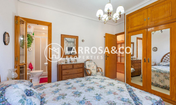 Resale - Apartment - Torrevieja - La Mata