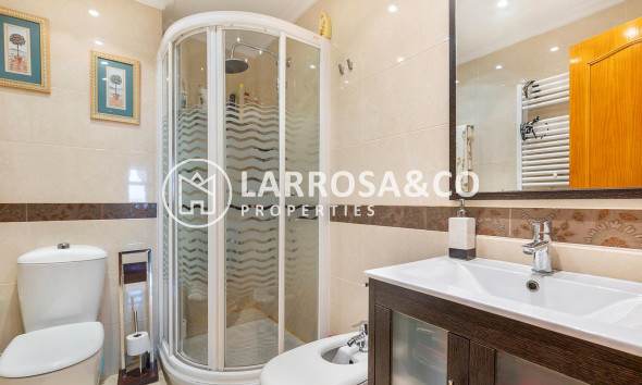 Resale - Apartment - Torrevieja - La Mata