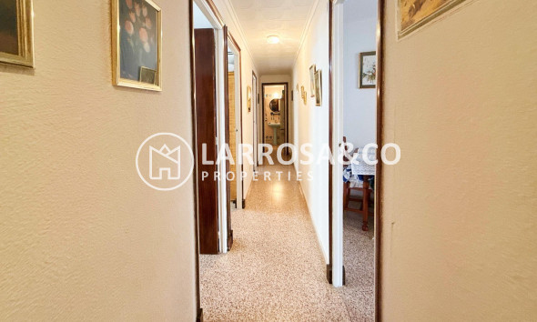 Resale - Ground floor apartment - Torrevieja - La Mata