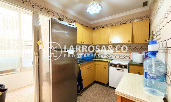 Resale - Ground floor apartment - Torrevieja - La Mata