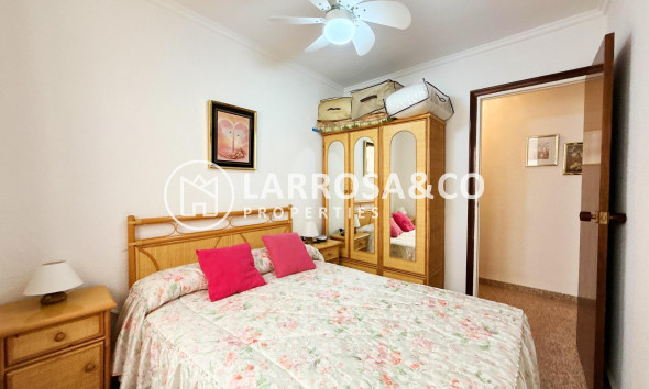 Resale - Ground floor apartment - Torrevieja - La Mata