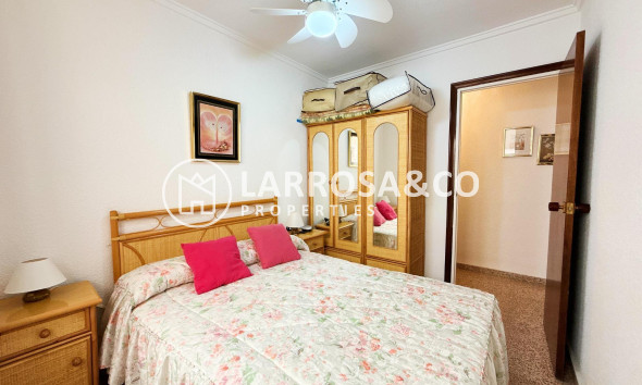 Resale - Ground floor apartment - Torrevieja - La Mata