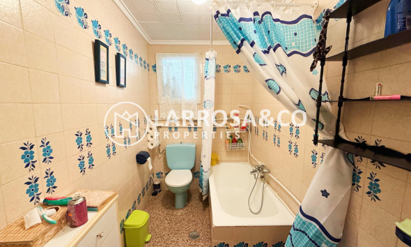 Resale - Ground floor apartment - Torrevieja - La Mata