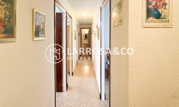 Resale - Ground floor apartment - Torrevieja - La Mata
