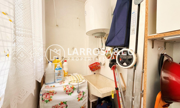 Resale - Ground floor apartment - Torrevieja - La Mata