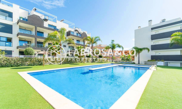 Resale - Apartment - Orihuela costa - Villamartin 