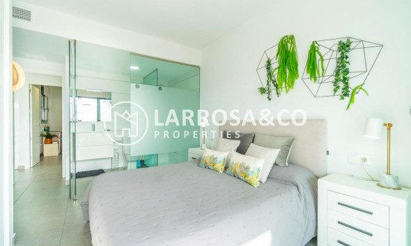 Resale - Apartment - Orihuela costa - Villamartin 