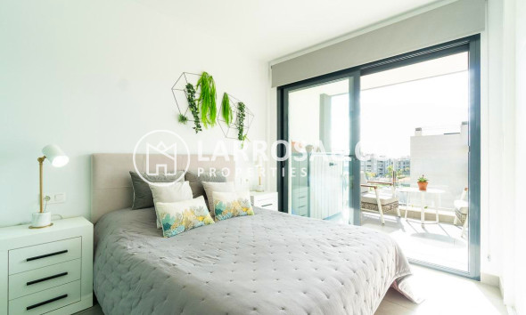 Resale - Apartment - Orihuela costa - Villamartin 