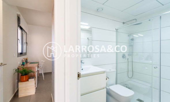 Resale - Apartment - Orihuela costa - Villamartin 