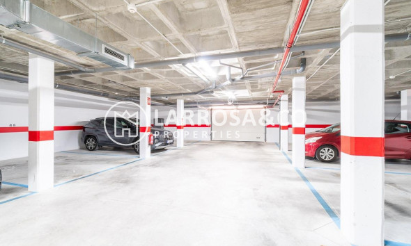 Resale - Apartment - Orihuela costa - Villamartin 