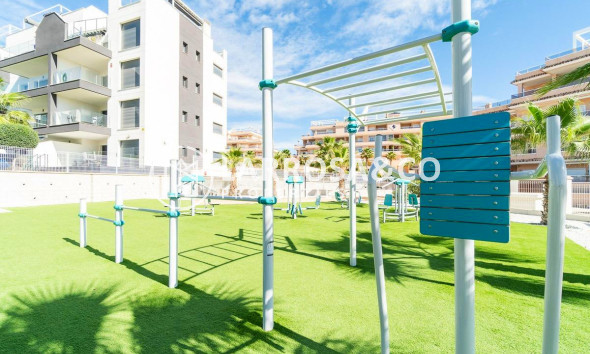 Resale - Apartment - Orihuela costa - Villamartin 
