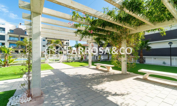 Resale - Apartment - Orihuela costa - Villamartin 