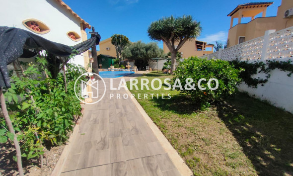 Herverkoop - Villa - Orihuela costa - Villamartin 