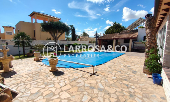Herverkoop - Villa - Orihuela costa - Villamartin 