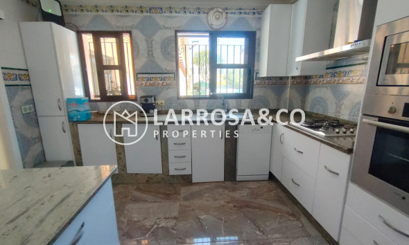 Herverkoop - Villa - Orihuela costa - Villamartin 