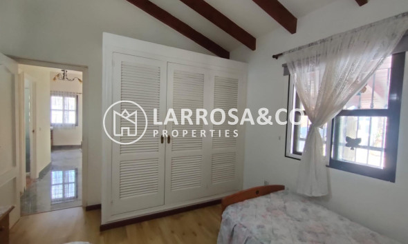 Herverkoop - Villa - Orihuela costa - Villamartin 