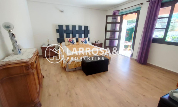 Herverkoop - Villa - Orihuela costa - Villamartin 
