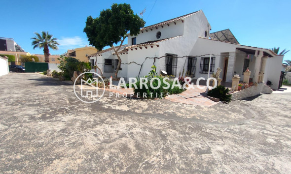 Herverkoop - Villa - Orihuela costa - Villamartin 