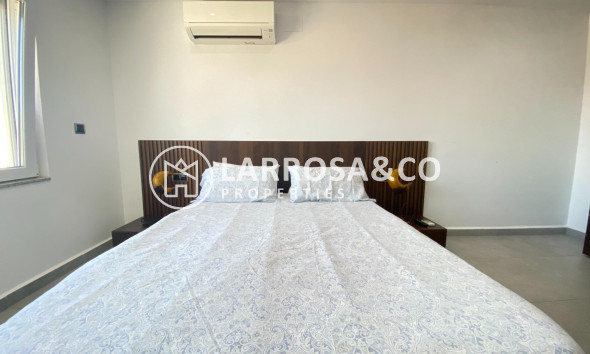 A Vendre - Villa - Torrevieja - Aldea del mar