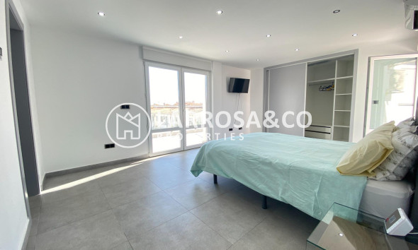 A Vendre - Villa - Torrevieja - Aldea del mar