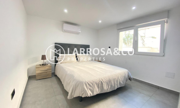 A Vendre - Villa - Torrevieja - Aldea del mar