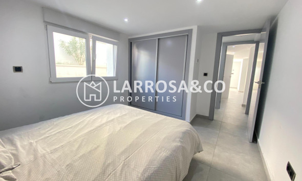 A Vendre - Villa - Torrevieja - Aldea del mar