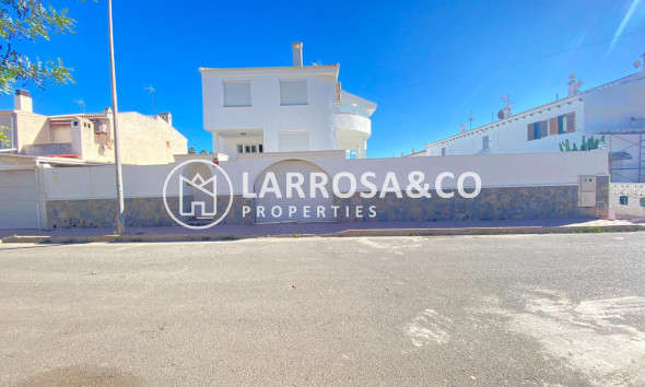 A Vendre - Villa - Torrevieja - Aldea del mar