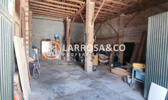A Vendre - Almacén - Fuente Vaqueros - CENTRO