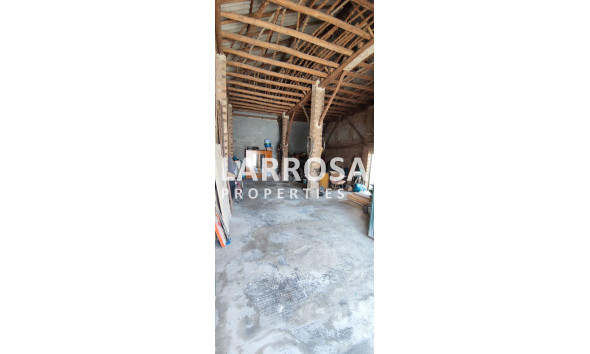 A Vendre - Almacén - Fuente Vaqueros - CENTRO