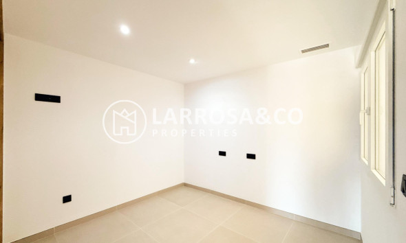 Reventa - Apartamento - Torrevieja - La Mata