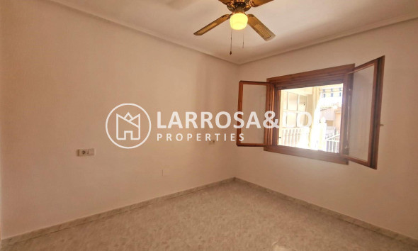 A Vendre - Semi-detached house - Torrevieja - Los Altos