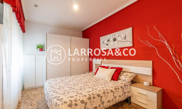 Resale - Apartment - Torrevieja - Centro