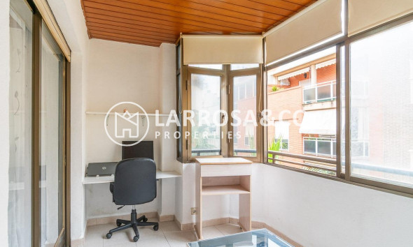 Resale - Apartment - Torrevieja - Centro