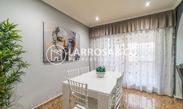 Resale - Apartment - Torrevieja - Centro