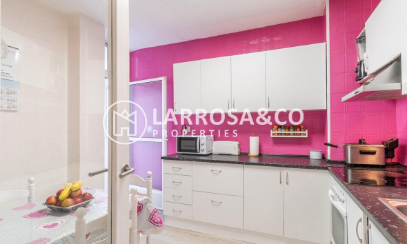 Resale - Apartment - Torrevieja - Centro