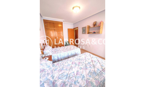 Herverkoop - Apartment - Torrevieja - Centro