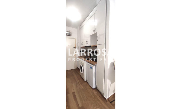 Herverkoop - Apartment - Torrevieja - Centro