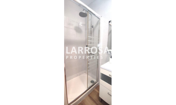 Herverkoop - Apartment - Torrevieja - Centro
