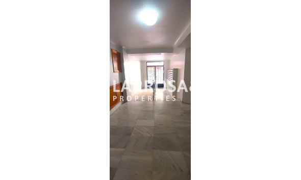 Herverkoop - Apartment - Torrevieja - Centro