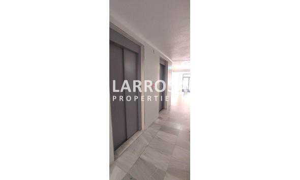 Herverkoop - Apartment - Torrevieja - Centro