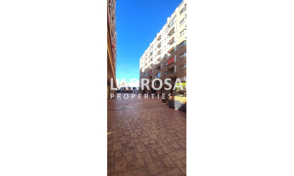 Herverkoop - Apartment - Torrevieja - Centro