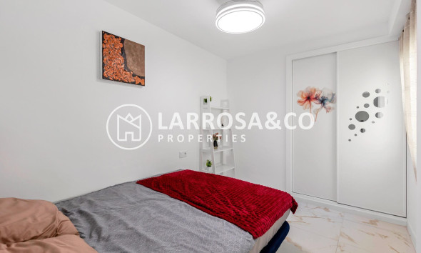 Herverkoop - Apartment - Torrevieja - La Mata